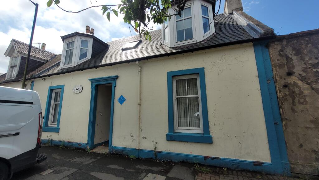 11, Townhead, Irvine