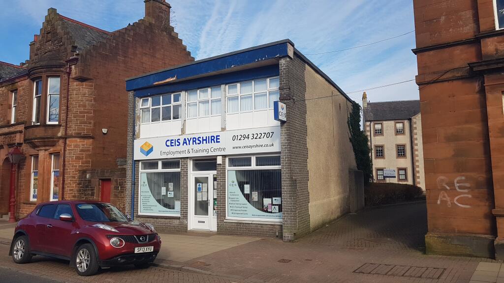 Eglinton Street, Irvine