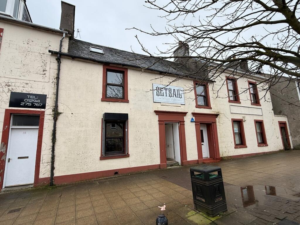 16, Eglinton Street, Irvine