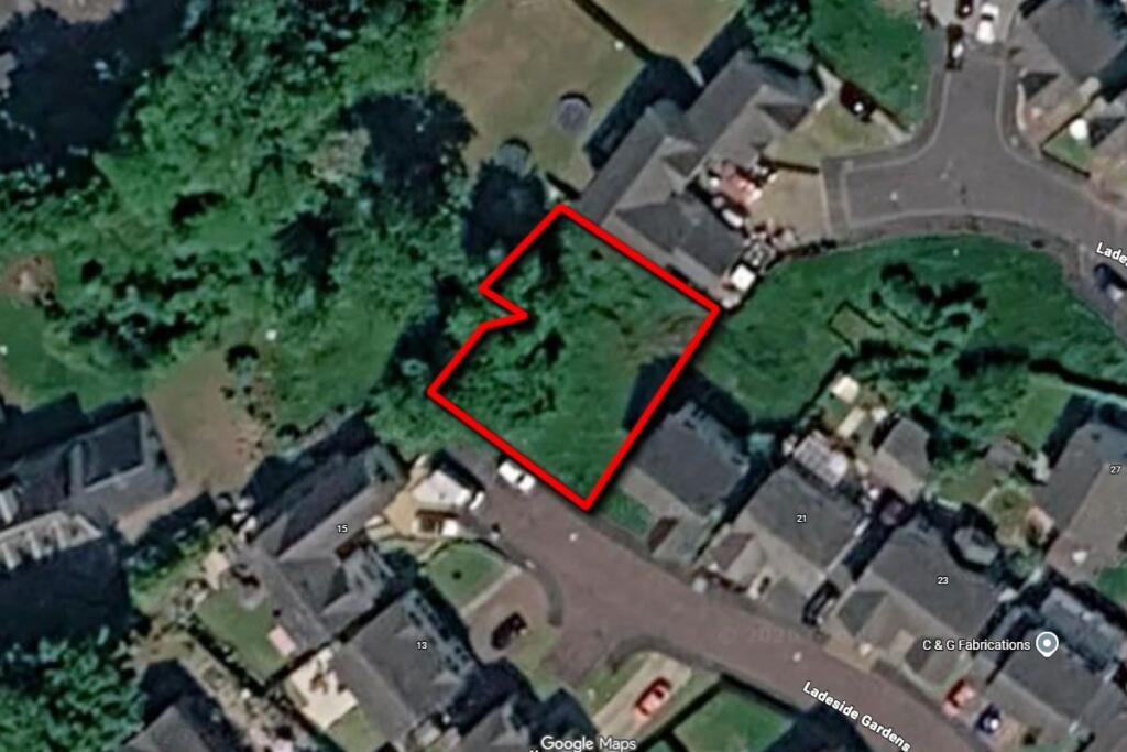 17, Ladeside Gardens, Kilbirnie